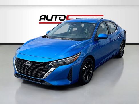 Used 2025 Nissan Sentra SV FWD image 3