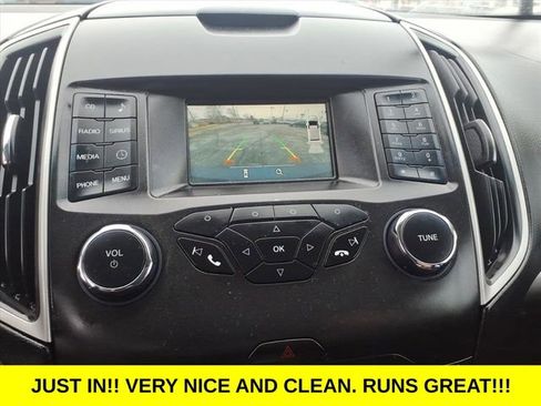 Used 2017 Ford Edge SEL image 20