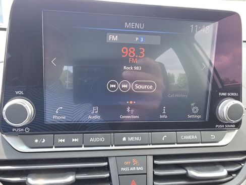 Used 2023 Nissan Altima 2.5 SV image 18