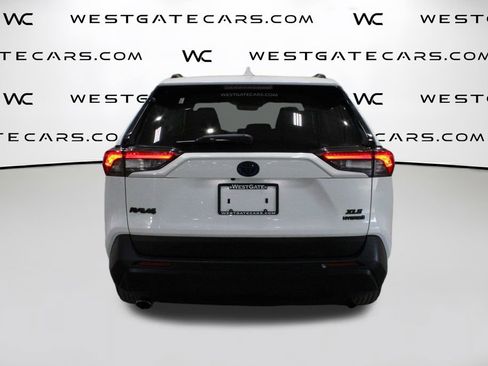 Used 2019 Toyota RAV4 XLE image 7