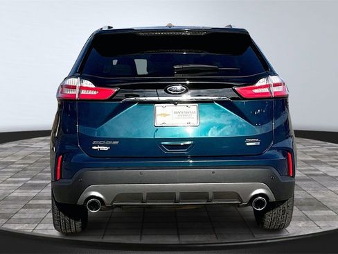 Used 2020 Ford Edge SEL w/ Convenience Package image 4