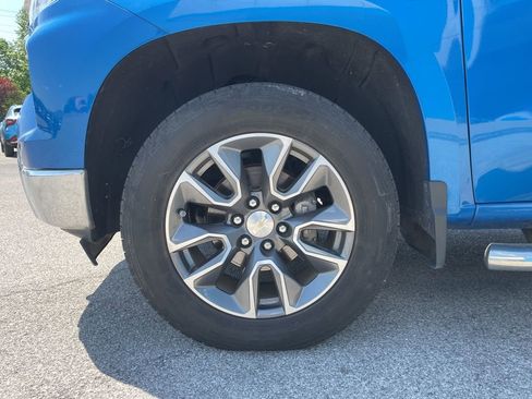 Used 2022 Chevrolet Silverado 1500 LT w/ Z71 Off-Road Package AWD/4WD image 20