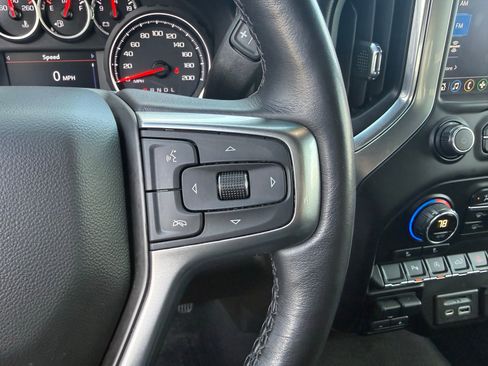 Used 2020 Chevrolet Silverado 1500 LT image 18