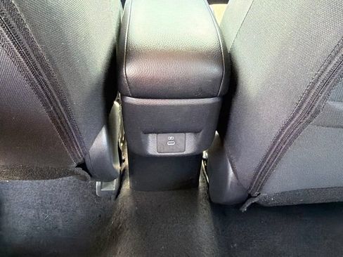 Used 2024 Nissan Versa SV FWD image 17
