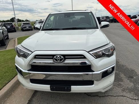 Used 2020 Toyota 4Runner Limited AWD/4WD image 2
