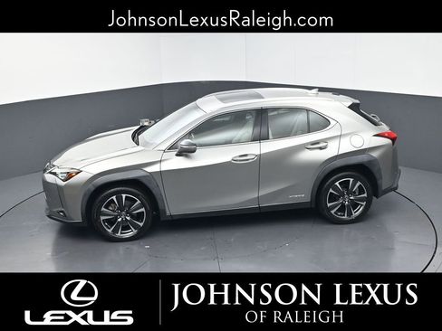 Used 2022 Lexus UX 250h w/ Accessory Package (Z1) image 29