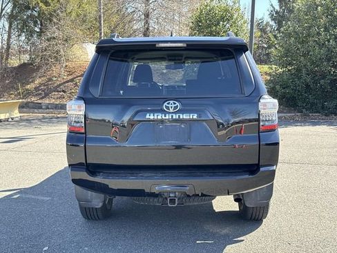 Used 2024 Toyota 4Runner SR5 image 3