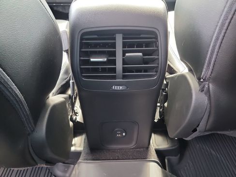 Certified 2022 Ford Escape SEL w/ Technology Package FWD image 13