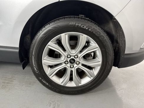 Used 2023 Ford Edge Titanium AWD/4WD image 5