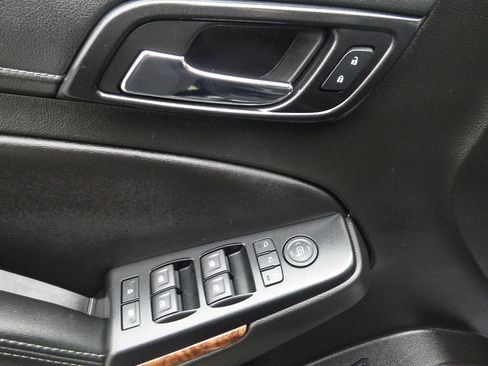 Used 2018 Chevrolet Tahoe Premier image 12