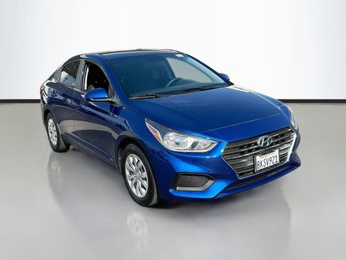 Used 2018 Hyundai Accent SE FWD image 3