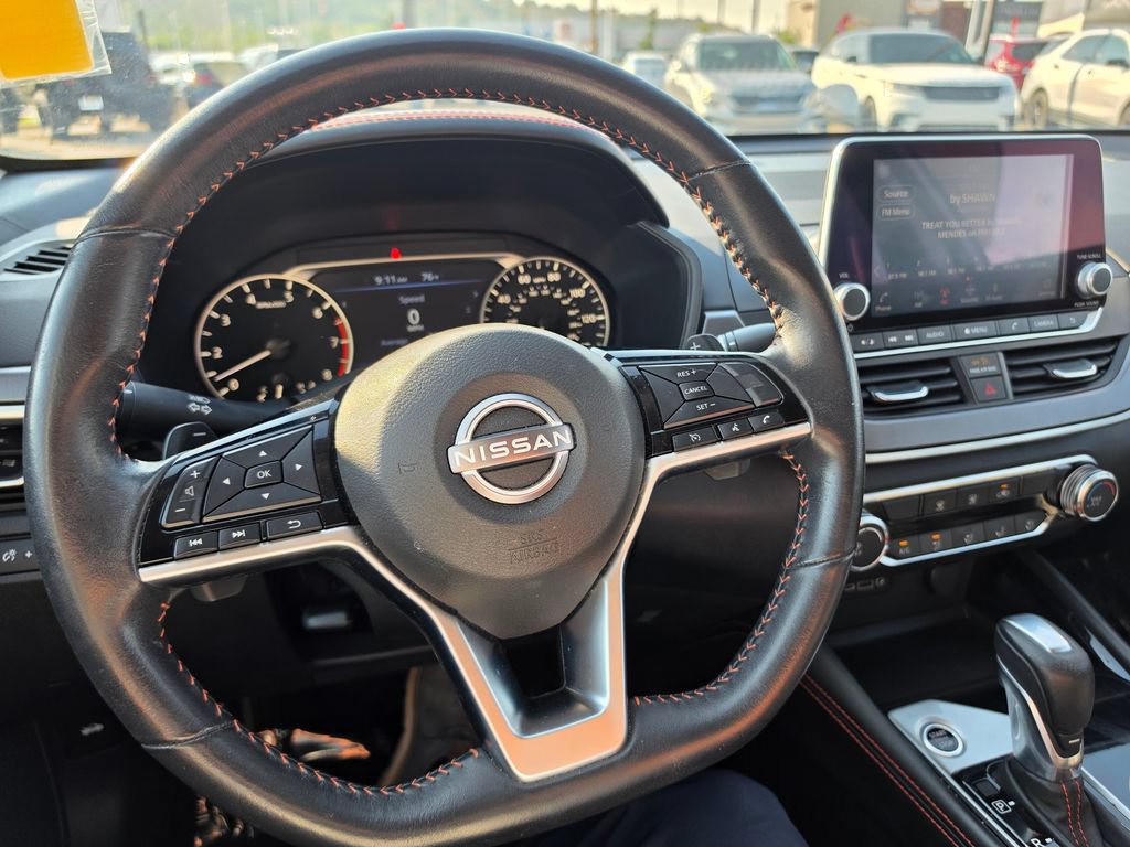 Used 2024 Nissan Altima 2.5 SR FWD image 15