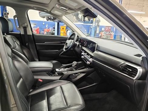 Certified 2025 Kia Telluride S AWD/4WD image 17