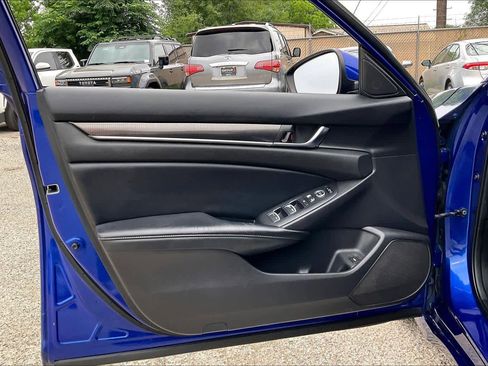 Used 2018 Honda Accord Sport image 21