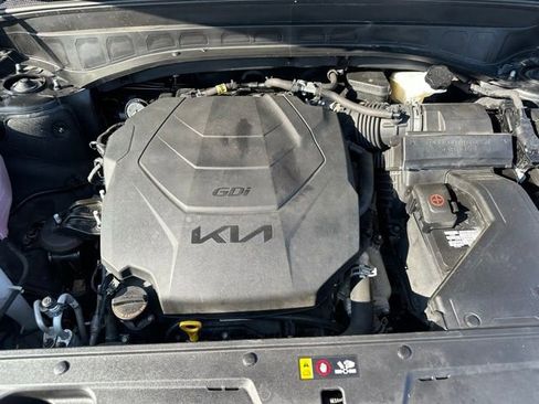 Used 2022 Kia Telluride S image 32