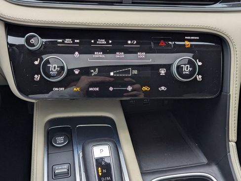 Used 2023 INFINITI QX60 Luxe w/ Cargo Package AWD/4WD image 9
