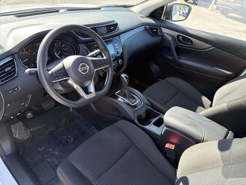 Used 2018 Nissan Rogue Sport S w/ S Appearance Package image 13