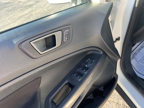 Used 2022 Ford EcoSport SE image 9
