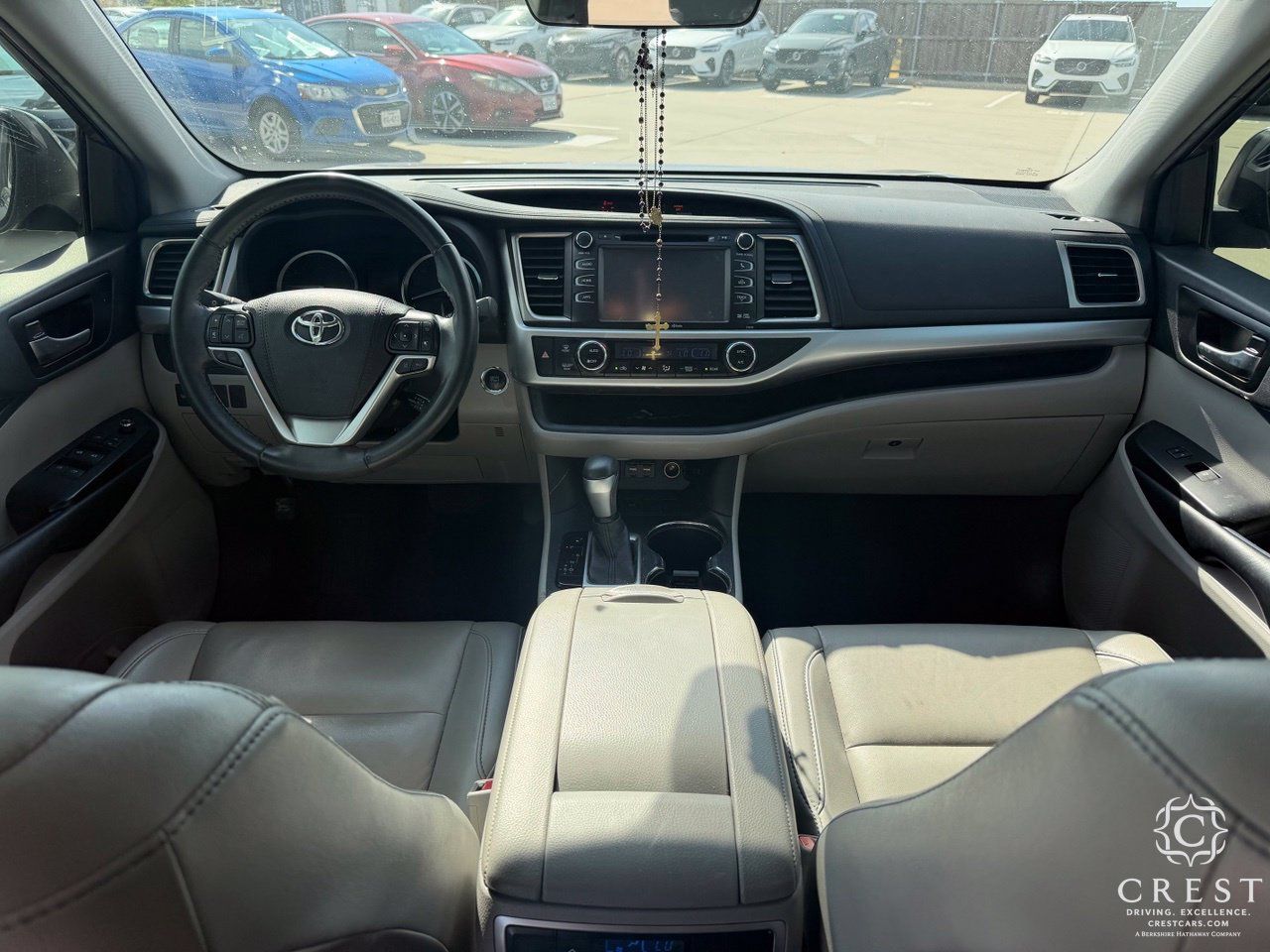 Used 2019 Toyota Highlander XLE FWD image 13
