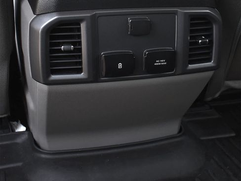 Used 2018 Ford F150 XLT w/ Equipment Group 302A Luxury AWD/4WD image 11