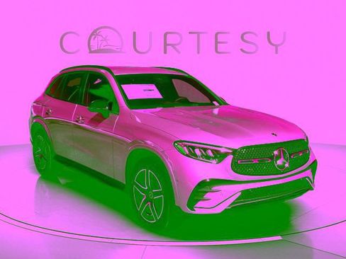 Used 2026 Mercedes-Benz GLC 300 image 5