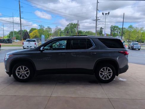 Used 2018 Chevrolet Traverse LT FWD image 6