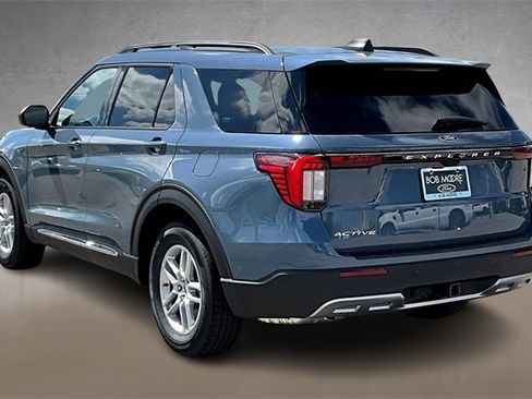 New 2025 Ford Explorer Active w/ Active Comfort Package image 3