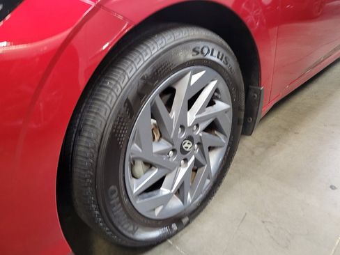 Used 2024 Hyundai Elantra SEL FWD image 31