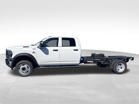 New 2026 RAM 5500 Tradesman w/ Chrome Appearance Group AWD/4WD image 6