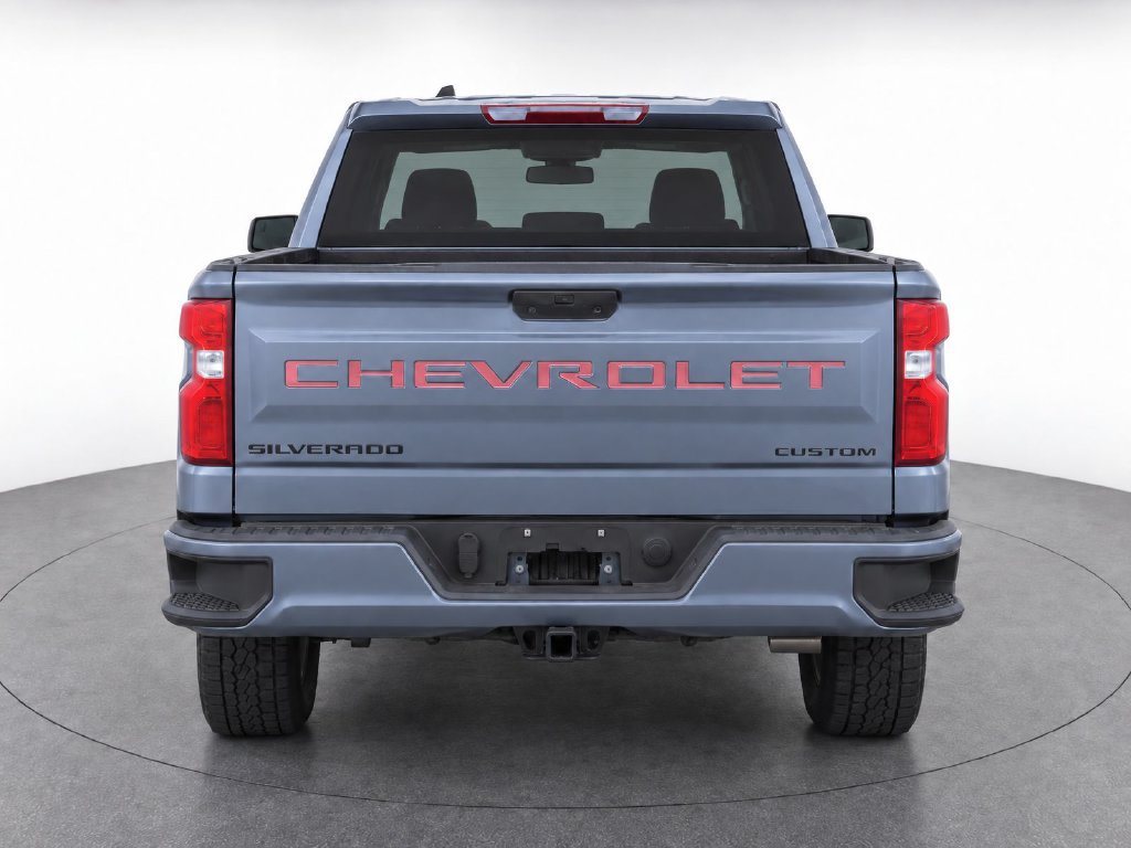 Used 2020 Chevrolet Silverado 1500 Custom w/ Custom Convenience Package AWD/4WD image 9
