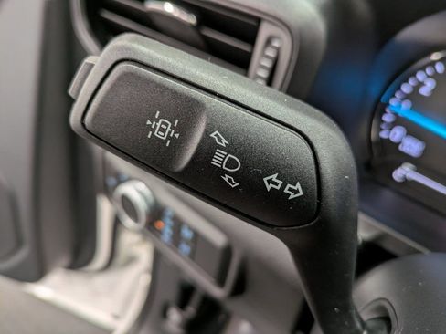 Used 2022 Ford Explorer XLT image 17