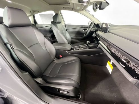 Used 2025 Honda Accord EX-L image 27