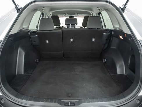Used 2020 Toyota RAV4 XLE image 9