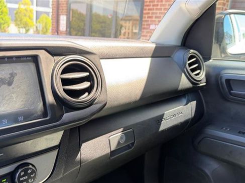 Used 2019 Toyota Tacoma SR RWD image 24