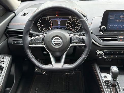 Used 2020 Nissan Altima 2.5 SR w/ Premium Package AWD/4WD image 11
