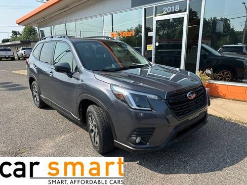 Used 2022 Subaru Forester Premium AWD/4WD image 1