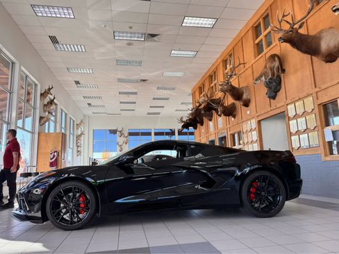 Used 2025 Chevrolet Corvette Stingray Coupe w/ 1LT image 1