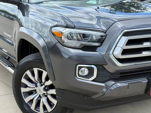Used 2023 Toyota Tacoma Limited RWD image 3
