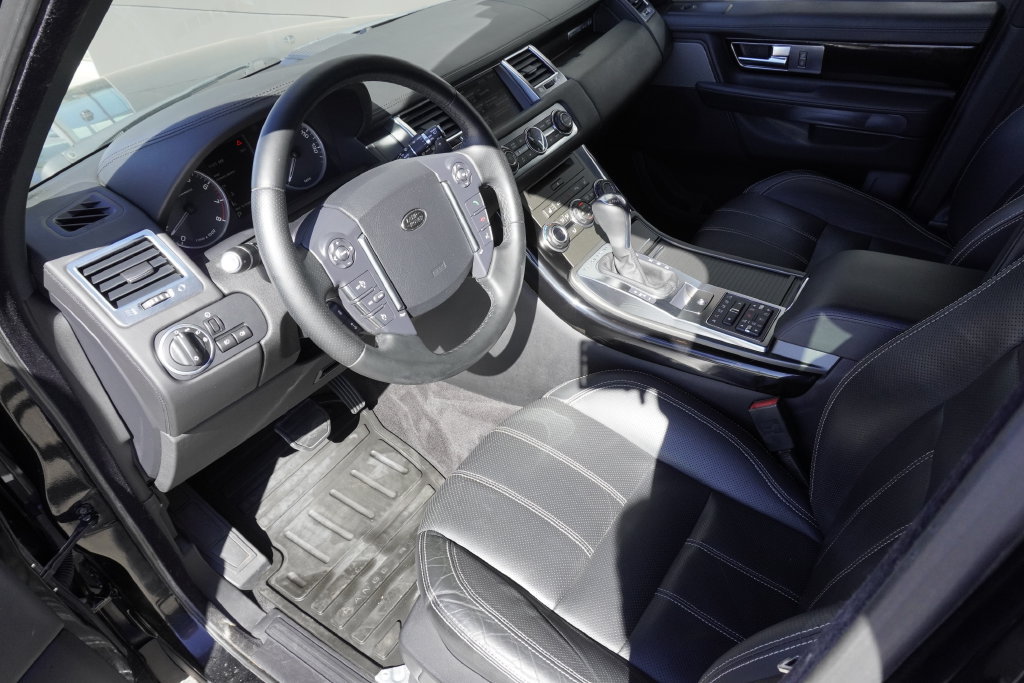 Used 2013 Land Rover Range Rover Sport Supercharged AWD/4WD image 18