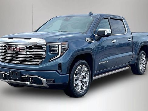 Used 2024 GMC Sierra 1500 Denali RWD image 2