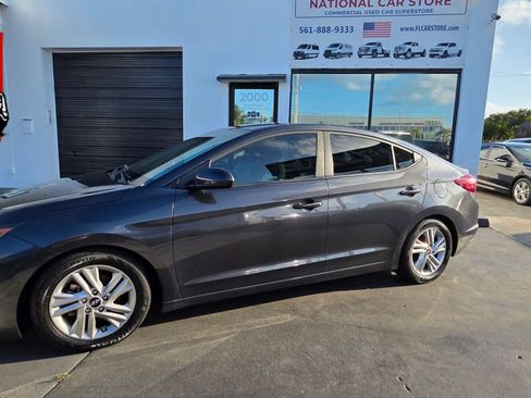 Used 2020 Hyundai Elantra SEL w/ Convenience Package (C2) FWD image 1