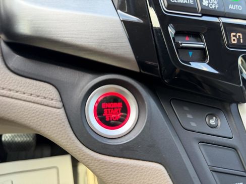 Used 2019 Honda Odyssey EX-L image 45