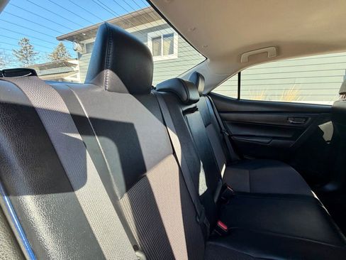 Used 2017 Toyota Corolla SE w/ Carpet Mat Package (TMS) FWD image 18
