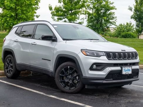 New 2026 Jeep Compass Latitude AWD/4WD image 6