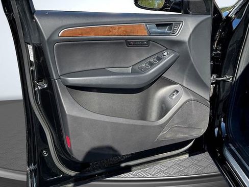 Used 2016 Audi Q5 2.0T Premium Plus w/ Premium Plus Package image 18