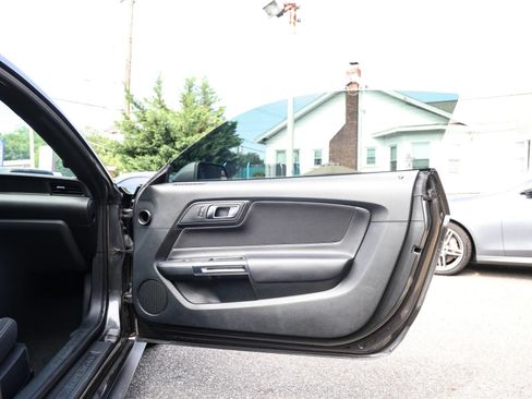Used 2019 Ford Mustang Coupe RWD image 26