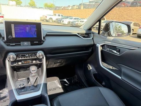 Used 2025 Toyota RAV4 XLE Premium w/ Weather Package AWD/4WD image 19