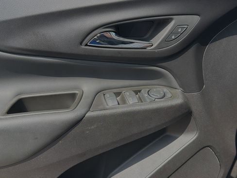 Used 2024 Chevrolet Equinox LT FWD image 13