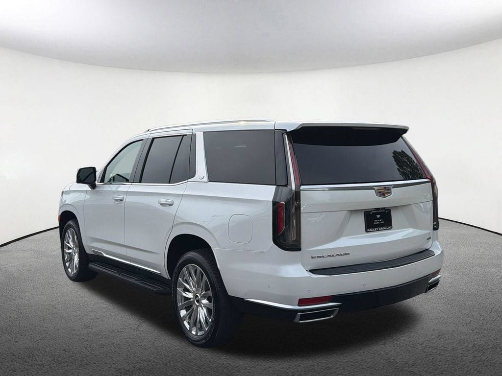 Certified 2023 Cadillac Escalade Premium Luxury AWD/4WD image 18