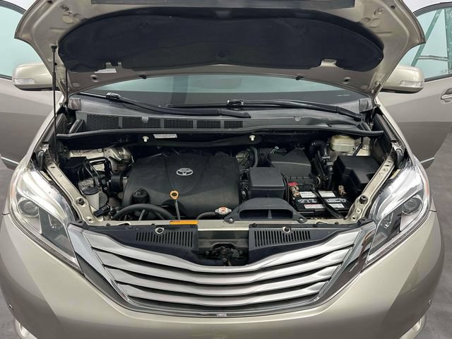 Used 2017 Toyota Sienna Limited Premium w/ Protection Package AWD/4WD image 17